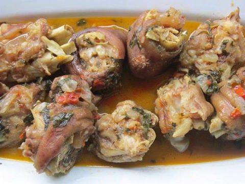Bouillon Makosso (Pieds de porcs)